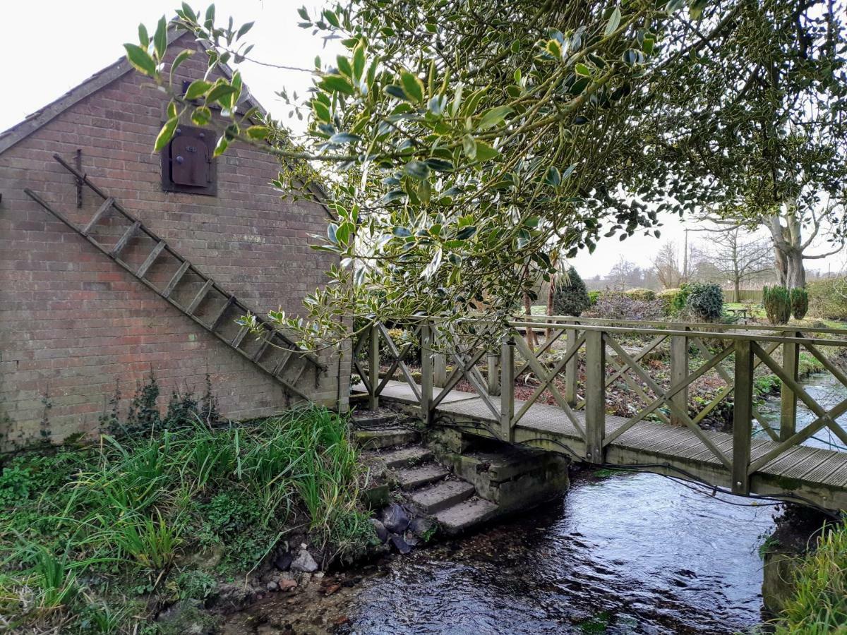 Sculthorpe Mill Hotel Fakenham Exterior foto
