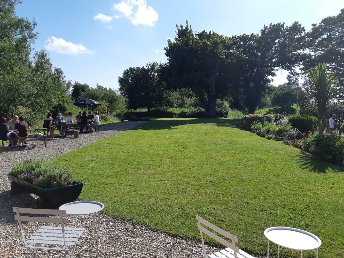 Sculthorpe Mill Hotel Fakenham Exterior foto