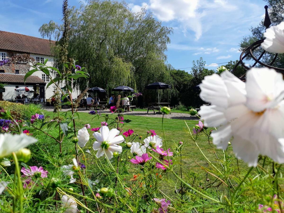 Sculthorpe Mill Hotel Fakenham Exterior foto